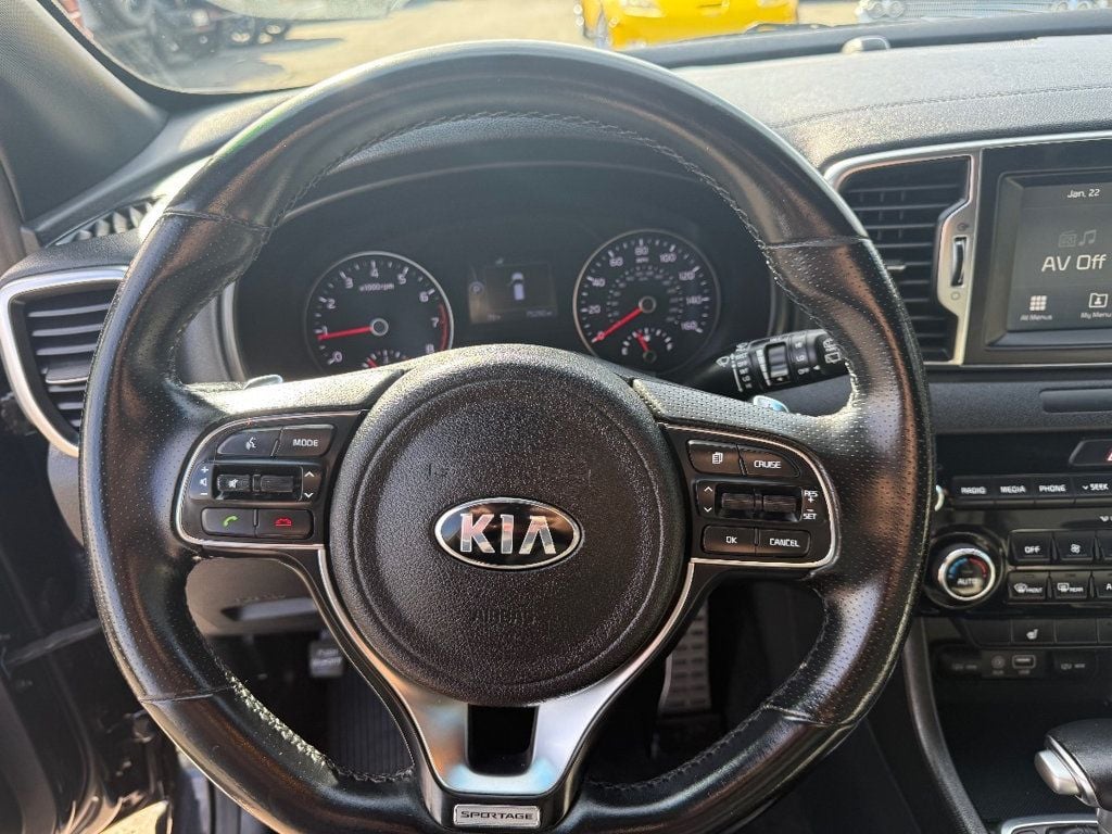 2018 Kia Sportage EX FWD - 22755762 - 18