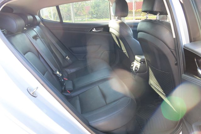 2018 Kia Stinger AWD - 23074106 - 15