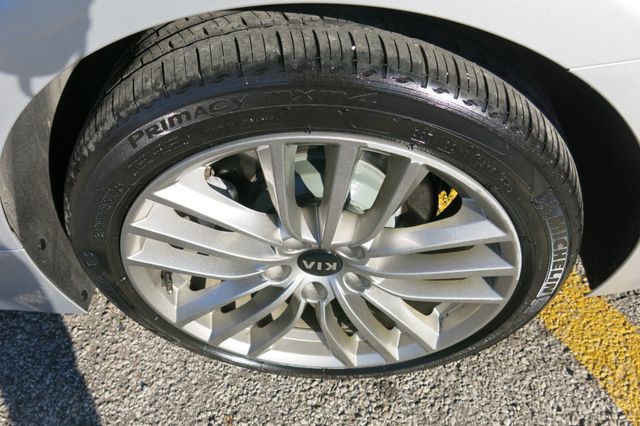 2018 Kia Stinger AWD - 23074106 - 32