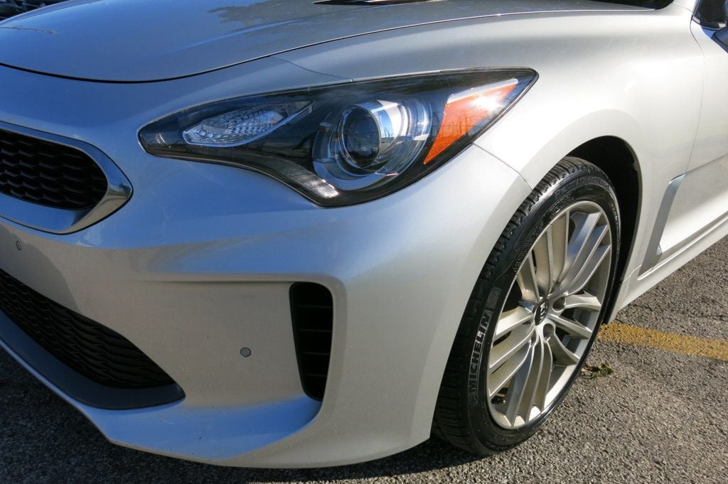2018 Kia Stinger AWD - 23074106 - 36