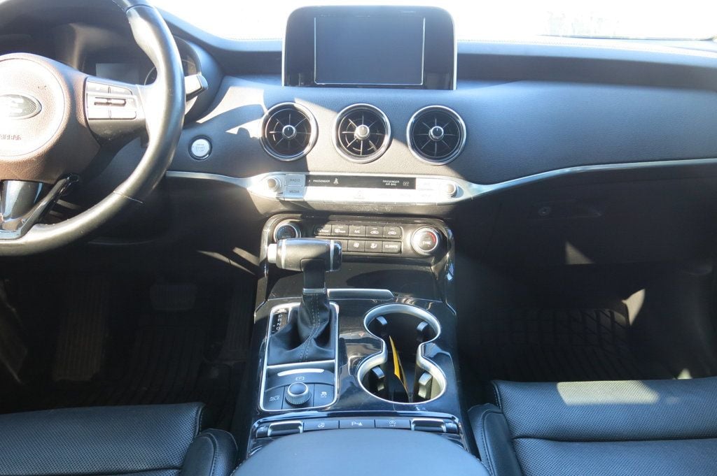 2018 Kia Stinger AWD - 23074106 - 55