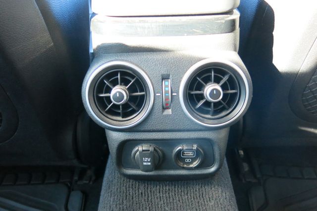 2018 Kia Stinger AWD - 23074106 - 56