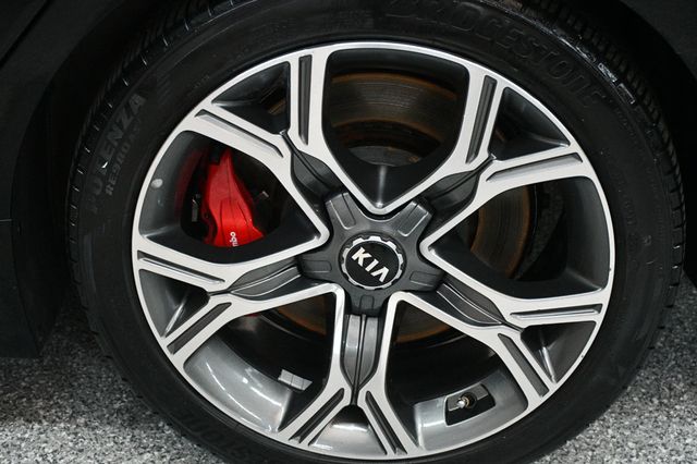 2018 Kia Stinger GT1 AWD - 23011329 - 18