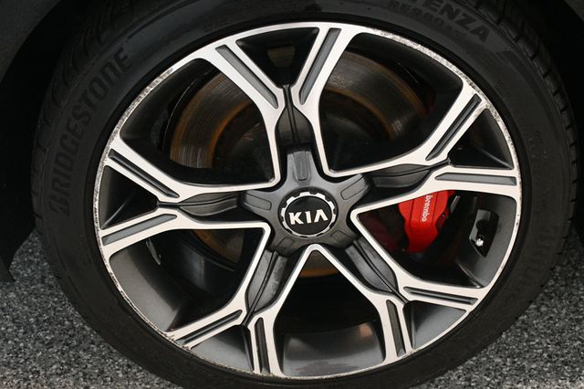 2018 Kia Stinger GT1 AWD - 23011329 - 19