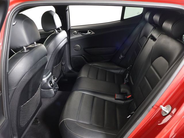 2018 Kia Stinger GT2 AWD - 23028646 - 39