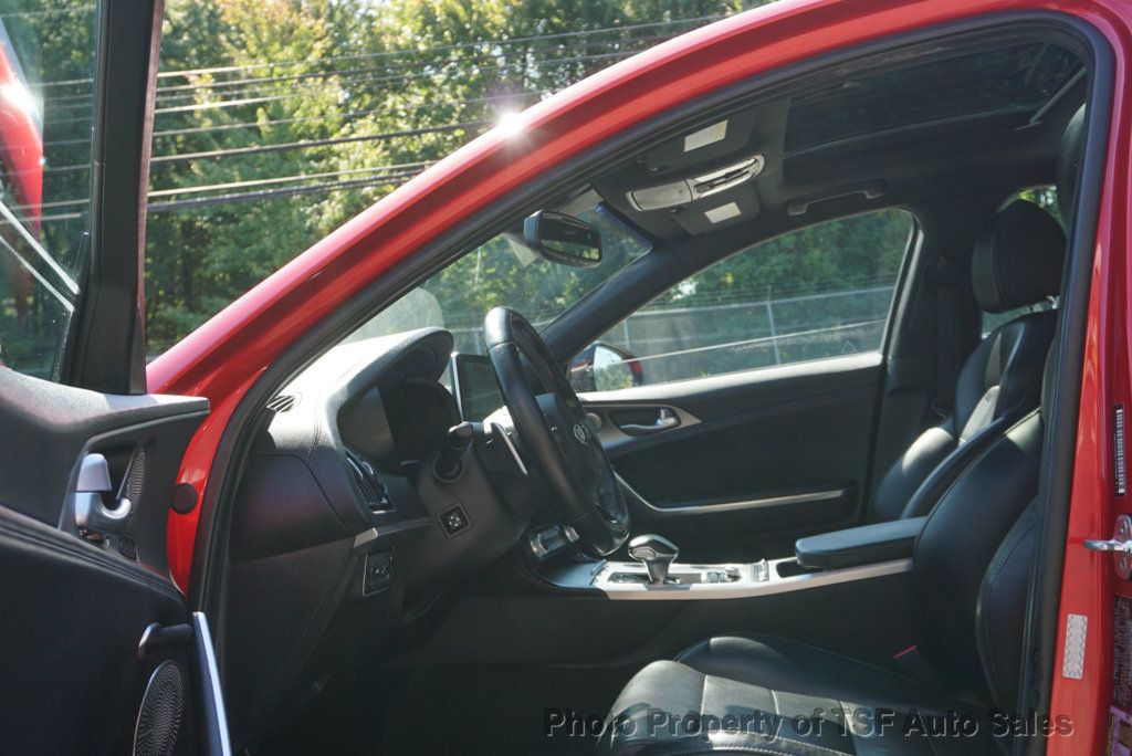 2018 Kia Stinger GT2 photo 11