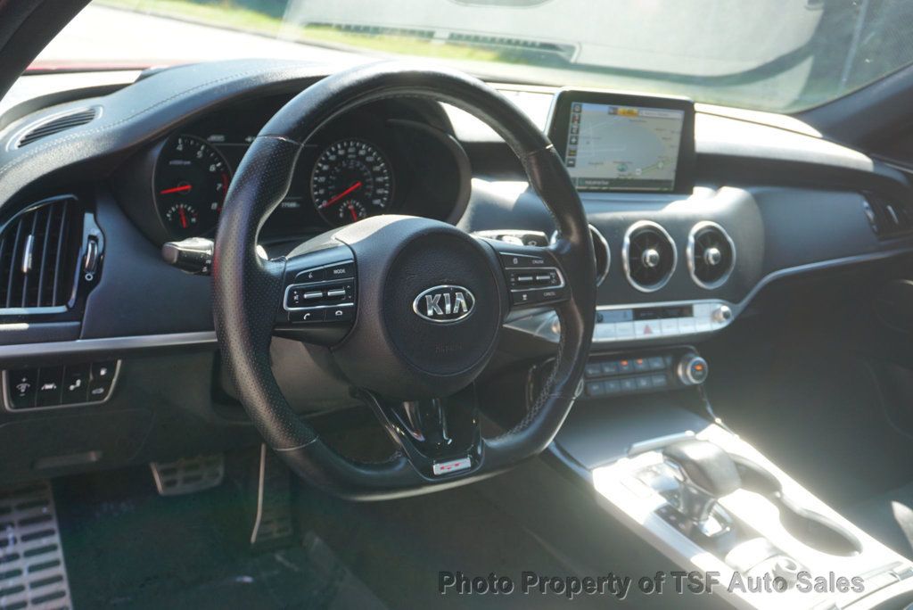 2018 Kia Stinger GT2 photo 18