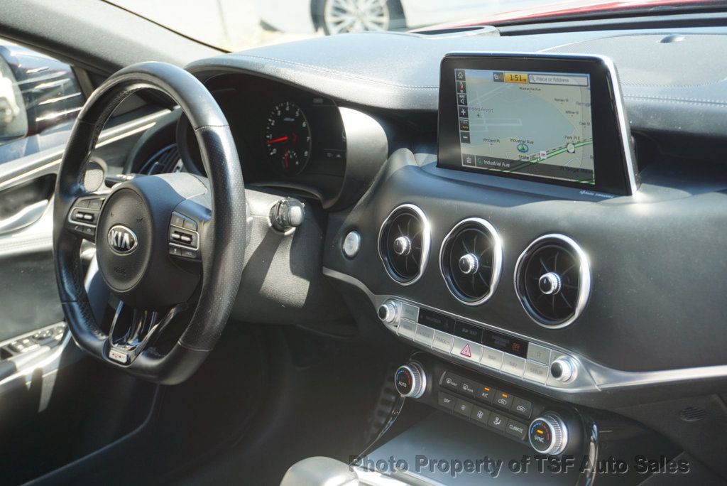 2018 Kia Stinger GT2 photo 19