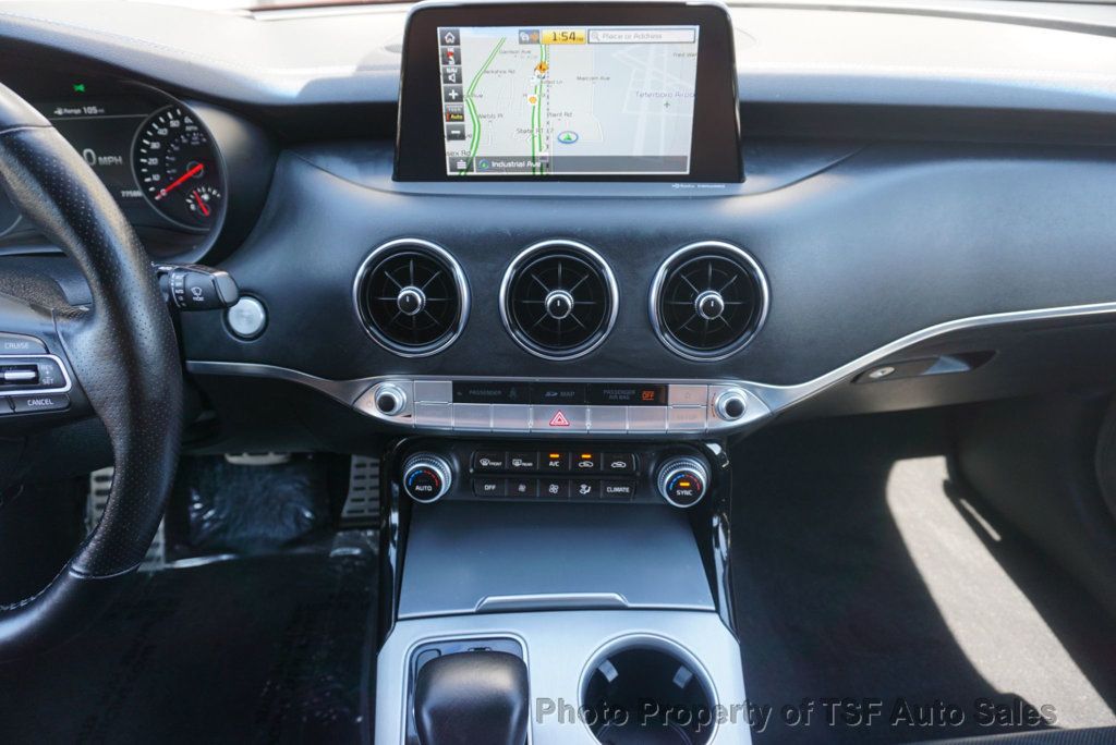2018 Kia Stinger GT2 photo 20