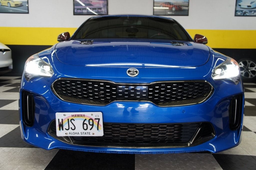 2018 Kia Stinger Loaded with Extras! - 22569463 - 0