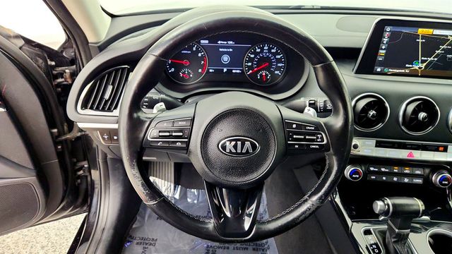 2018 Kia Stinger Premium RWD - 23064696 - 13