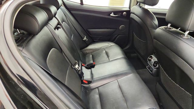 2018 Kia Stinger Premium RWD - 23064696 - 23
