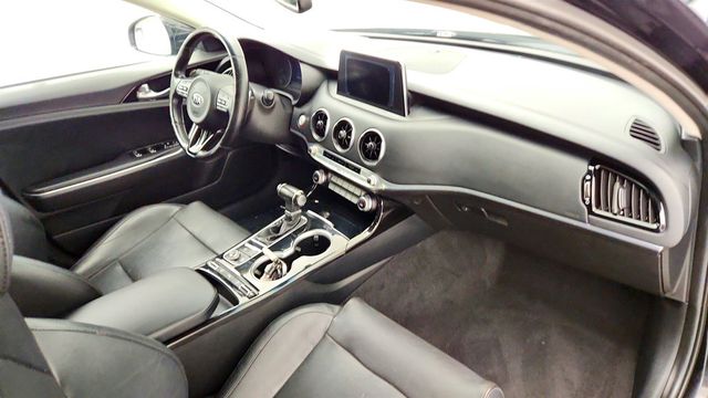 2018 Kia Stinger Premium RWD - 23064696 - 25
