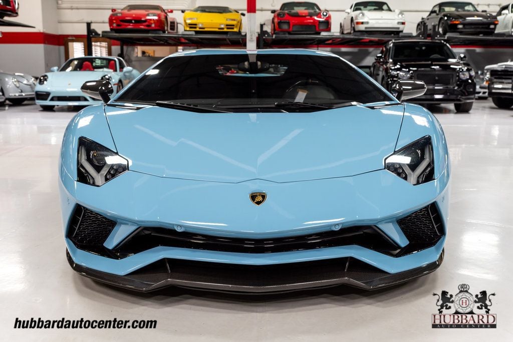 2018 Lamborghini Aventador S Coupe - 22765555 - 2