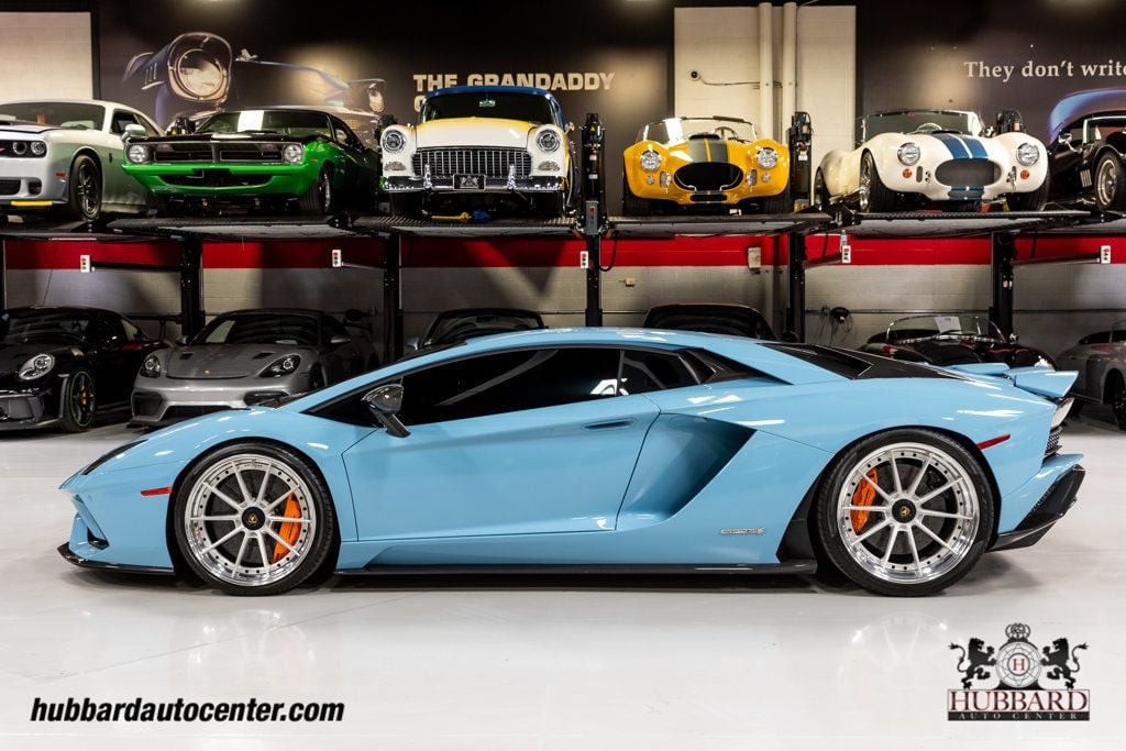 2018 Lamborghini Aventador S Coupe - 22765555 - 4