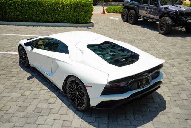 2018 Lamborghini Aventador S Coupe - 22513990 - 29