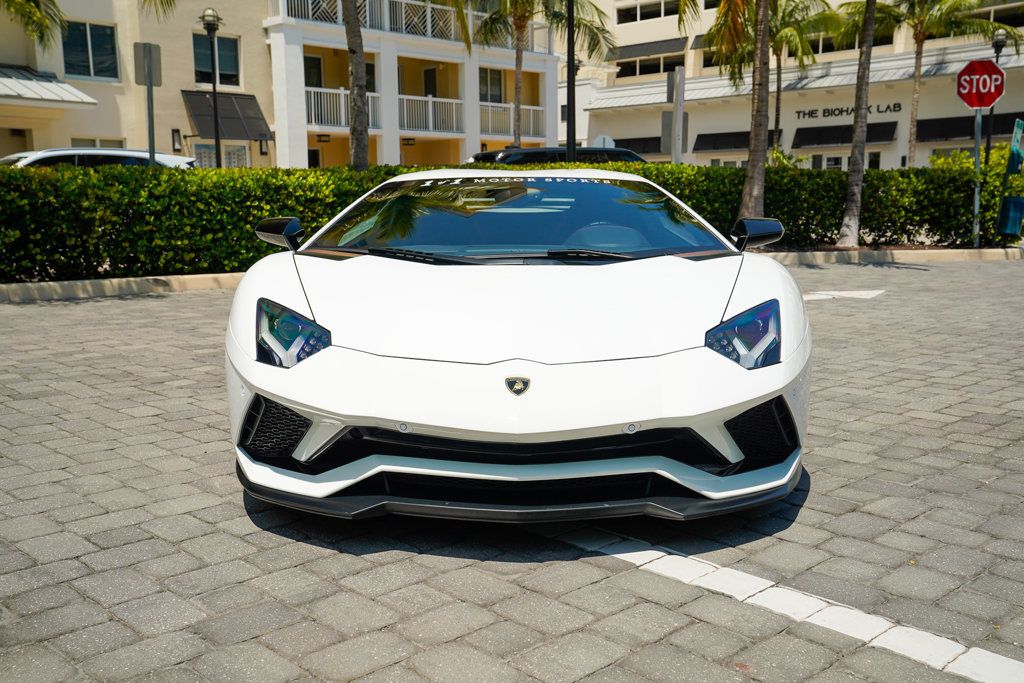 2018 Lamborghini Aventador S Coupe - 22513990 - 7