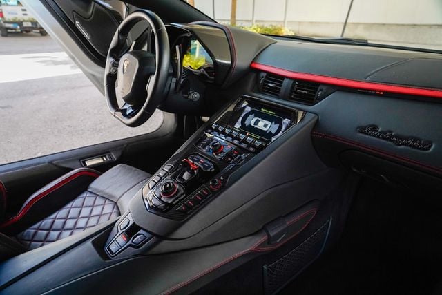 2018 Lamborghini Aventador S Coupe - 22513990 - 84