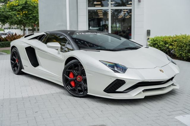 2018 Lamborghini Aventador S Roadster - 22467477 - 2