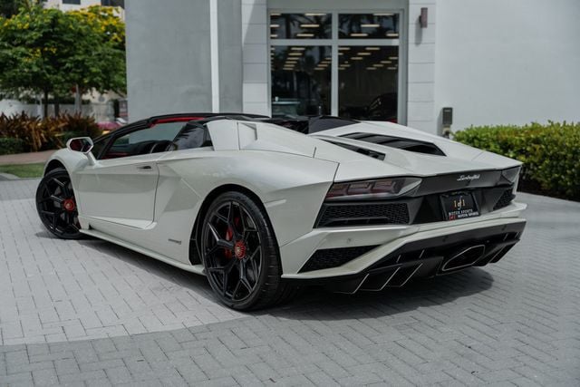 2018 Lamborghini Aventador S Roadster - 22467477 - 39