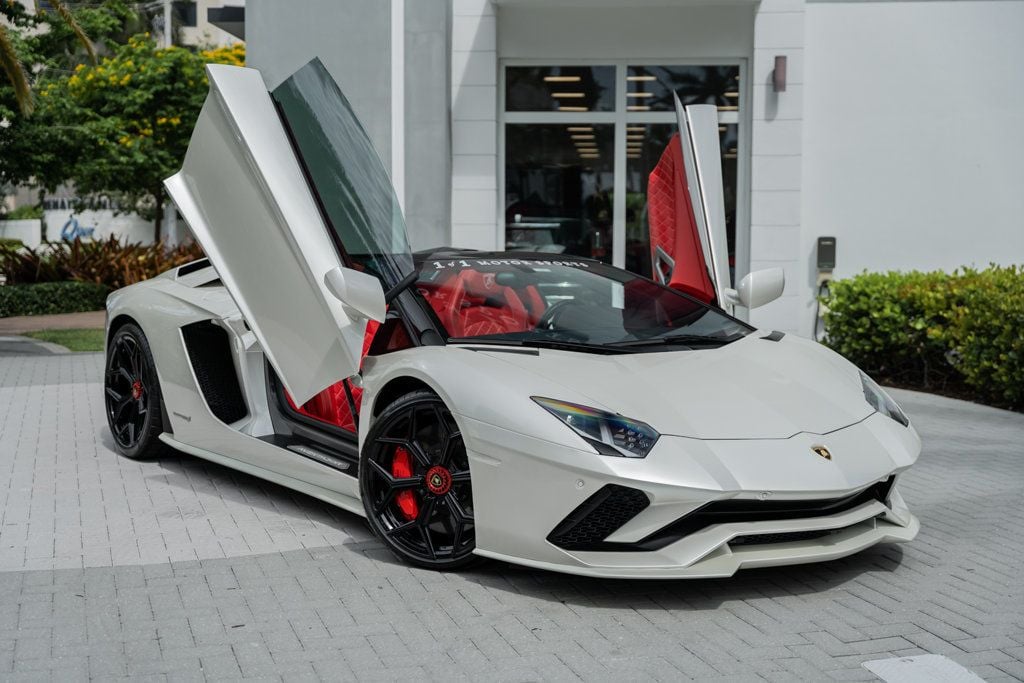 2018 Lamborghini Aventador S Roadster - 22467477 - 6