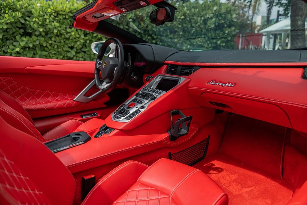 2018 Lamborghini Aventador S Roadster - 22467477 - 74