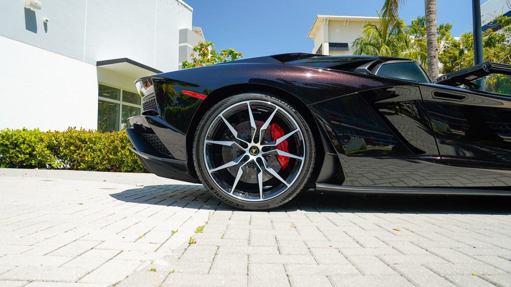 2018 Lamborghini Aventador Roadster photo 28