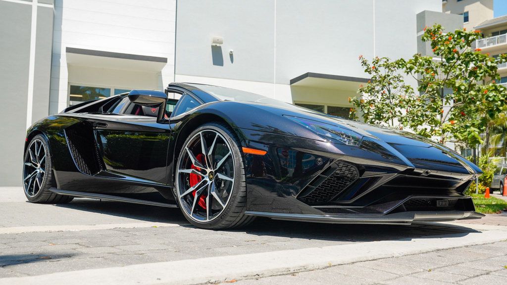 2018 Lamborghini Aventador Roadster photo 34