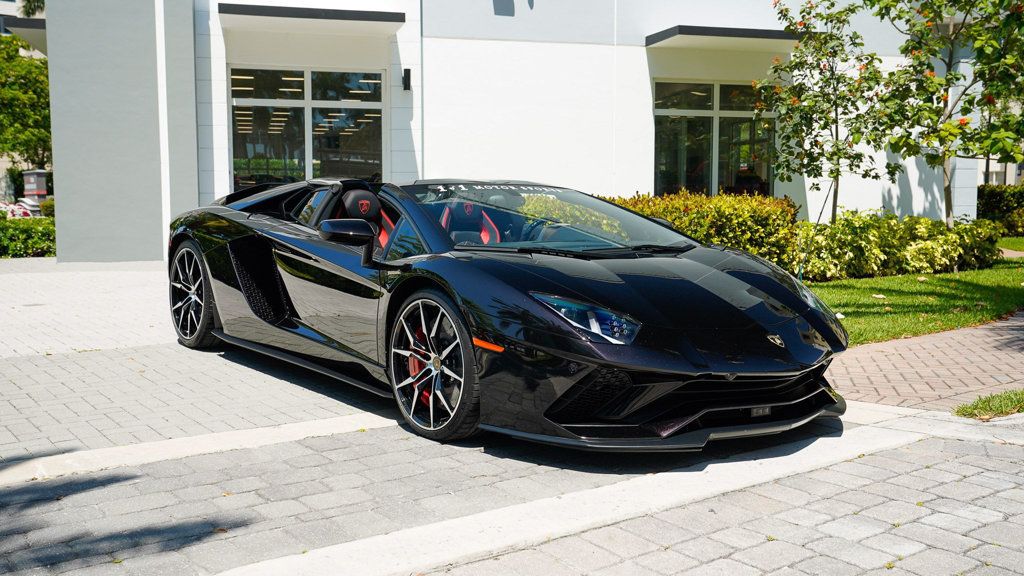 2018 Lamborghini Aventador Roadster photo 35