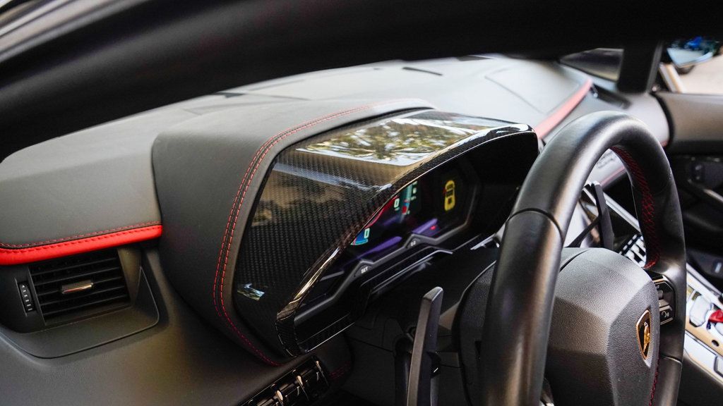 2018 Lamborghini Aventador Roadster photo 59