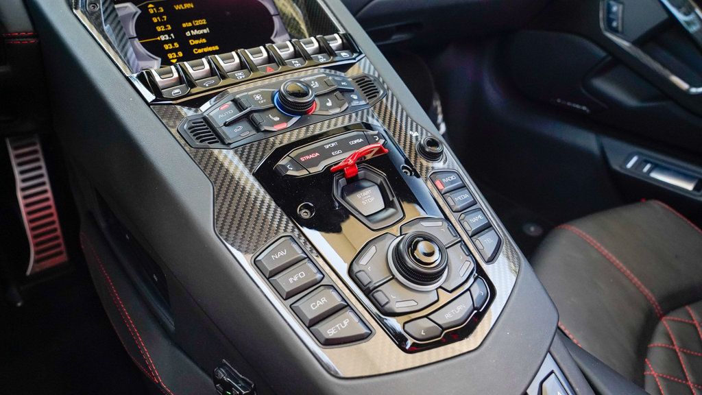 2018 Lamborghini Aventador Roadster photo 64