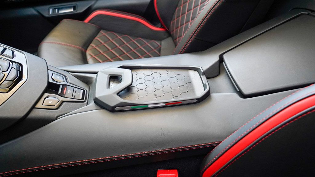 2018 Lamborghini Aventador Roadster photo 66
