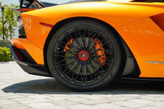 2018 Lamborghini Aventador S Roadster - 22897283 - 18