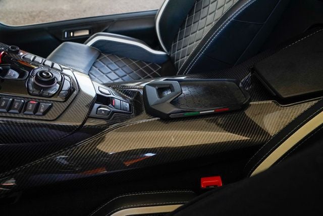 2018 Lamborghini Aventador S Roadster - 22897283 - 76