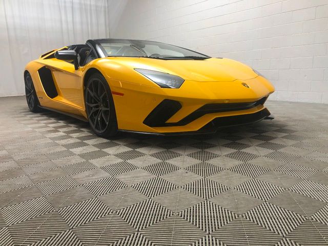 2018 Lamborghini Aventador S Roadster Just Arrived!  Only 621 miles! - 21833500 - 16