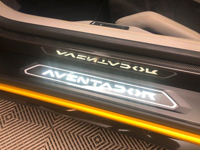2018 Lamborghini Aventador S Roadster Just Arrived!  Only 621 miles! - 21833500 - 38