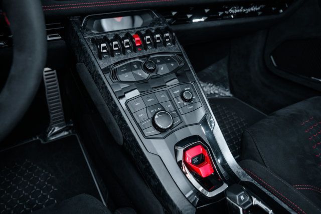 2018 Lamborghini Huracan Performante Spyder - 22925957 - 21