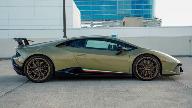 2018 Lamborghini Huracan SUPERCHARGED PERFORMANTE - 22458883 - 24