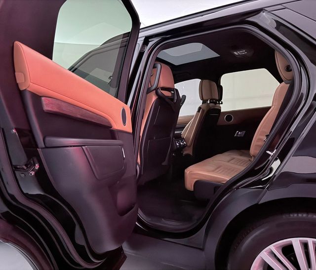 2018 Land Rover Discovery HSE Luxury Td6 - 22949042 - 18