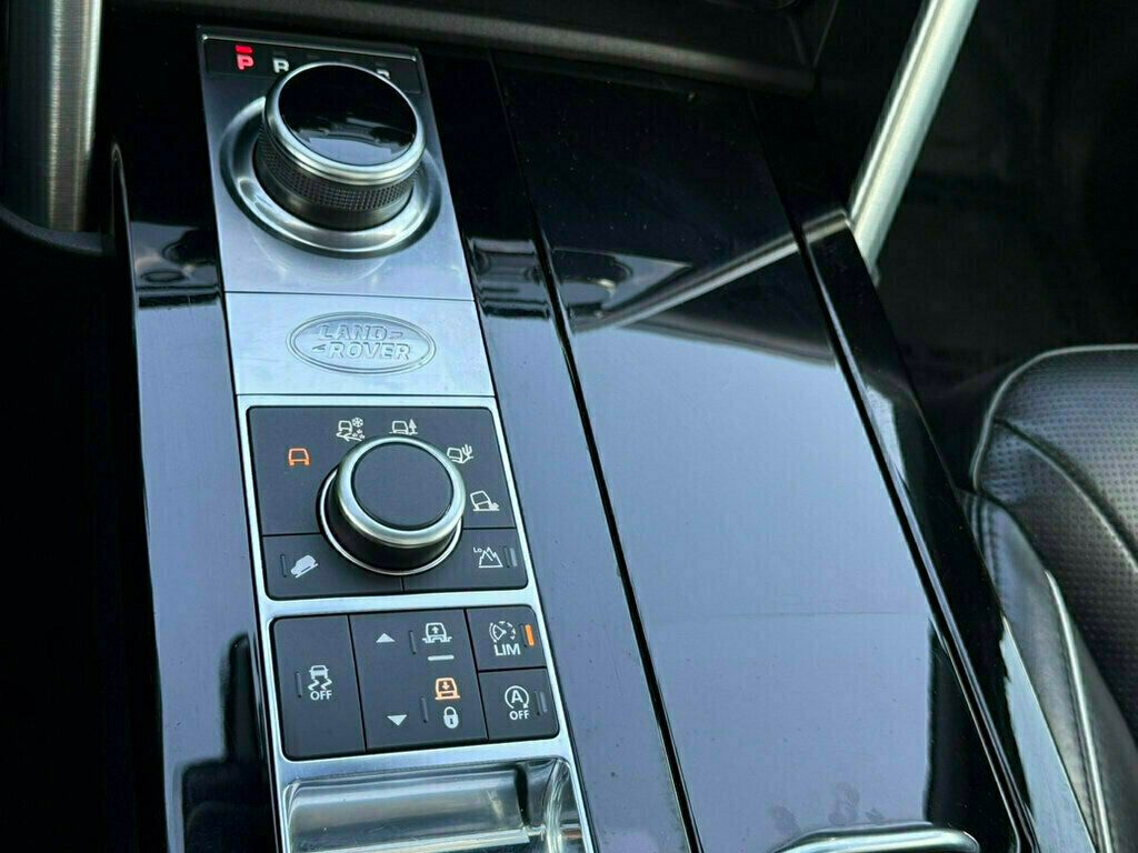 2018 Land Rover Discovery HSE Luxury V6 Supercharged - 23012910 - 30