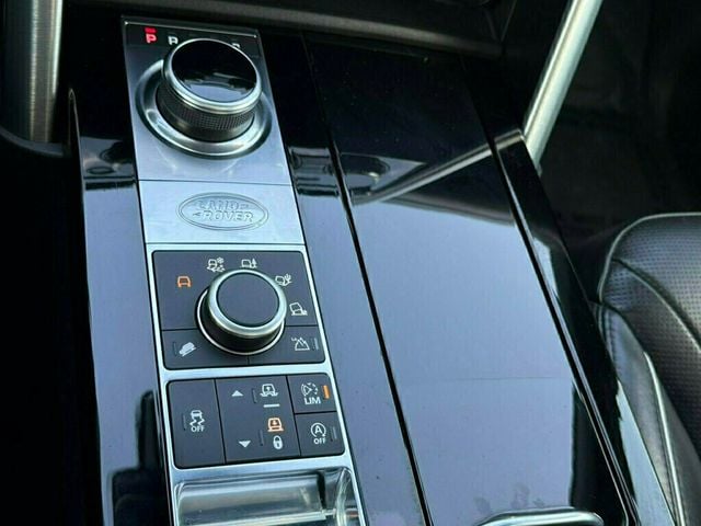 2018 Land Rover Discovery HSE Luxury V6 Supercharged - 23012910 - 30