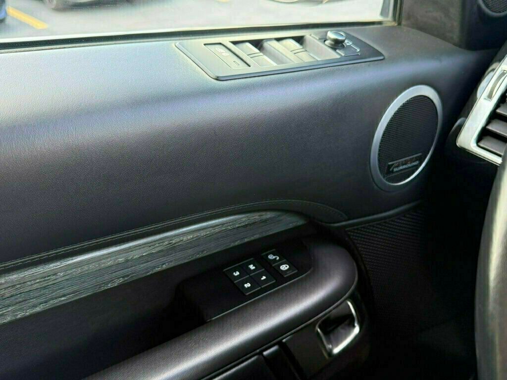 2018 Land Rover Discovery HSE Luxury V6 Supercharged - 23012910 - 35