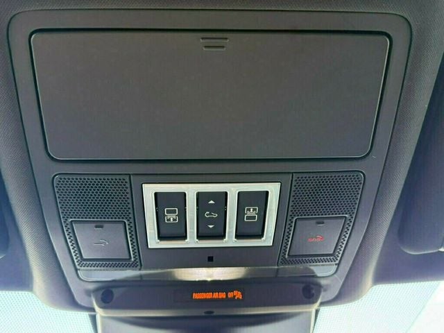 2018 Land Rover Discovery HSE Luxury V6 Supercharged - 23012910 - 38