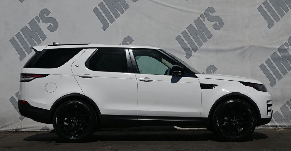2018 Land Rover Discovery SE photo 3