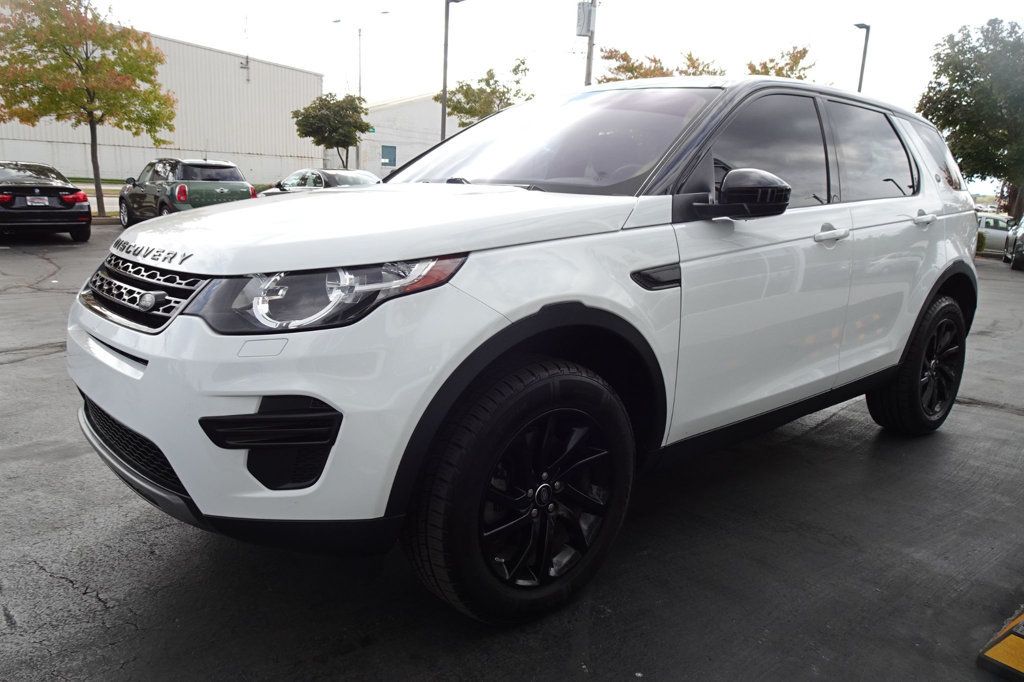 2018 Land Rover Discovery Sport SE photo 4