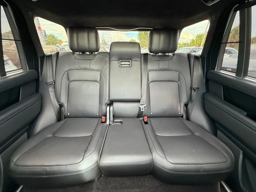 2018 Land Rover Range Rover SuperCharged photo 12
