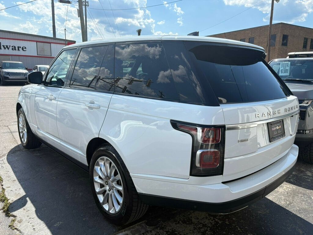 2018 Land Rover Range Rover HSE photo 2