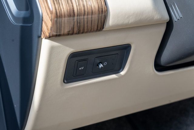2018 Land Rover Range Rover LocalTrade/SuperchargedV8/VisionAssistPkg/PanoramicSunroof/NAV - 23033178 - 35