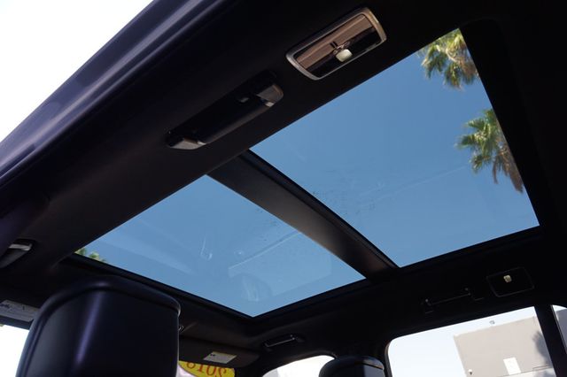 2018 Land Rover Range Rover LOW MILES, PREMIUM WHEELS, PANO MOON ROOF, LEATHER, NAVIGATION - 23087472 - 56