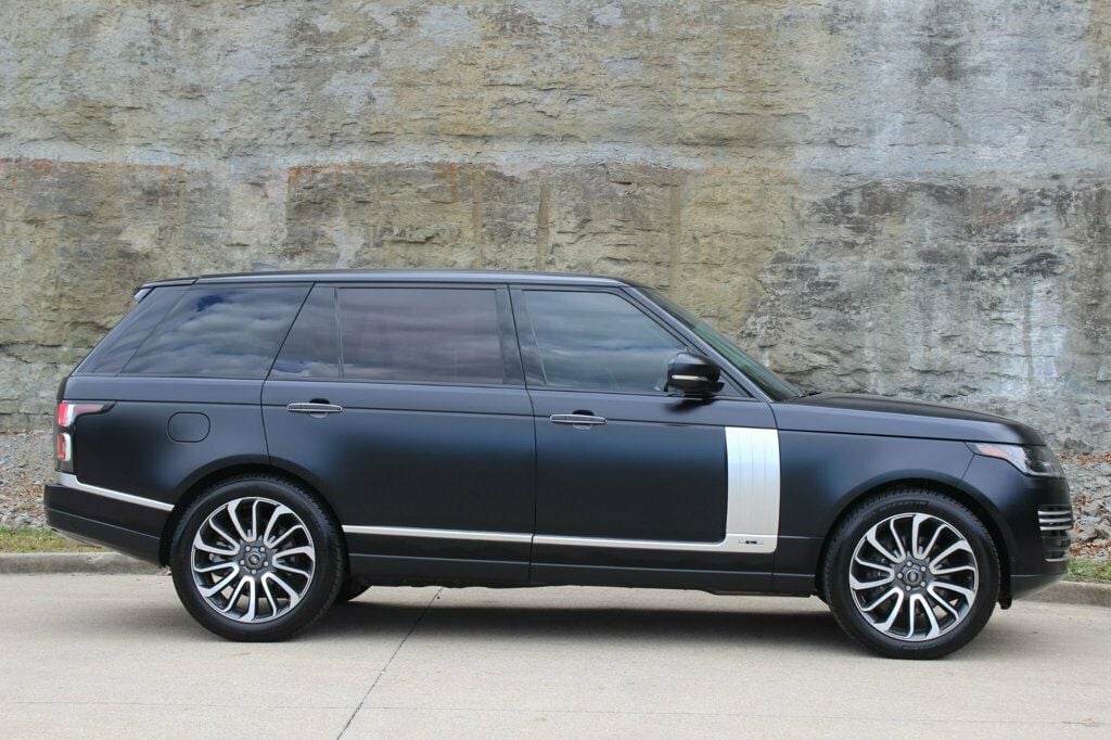 2018 Land Rover Range Rover Autobiography LWB photo 2
